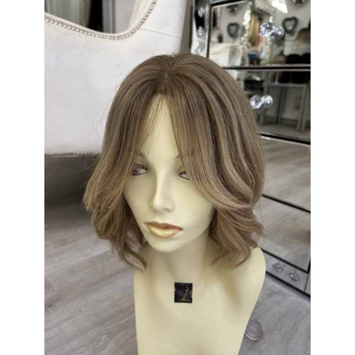 Parrucca Norin: Capelli Veri Remy Biondo Chiarissimo, Taglio Scalato