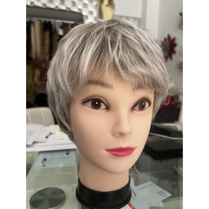 Parrucca Sintetica Mono Lace - Taglio Corto Grigio Argento